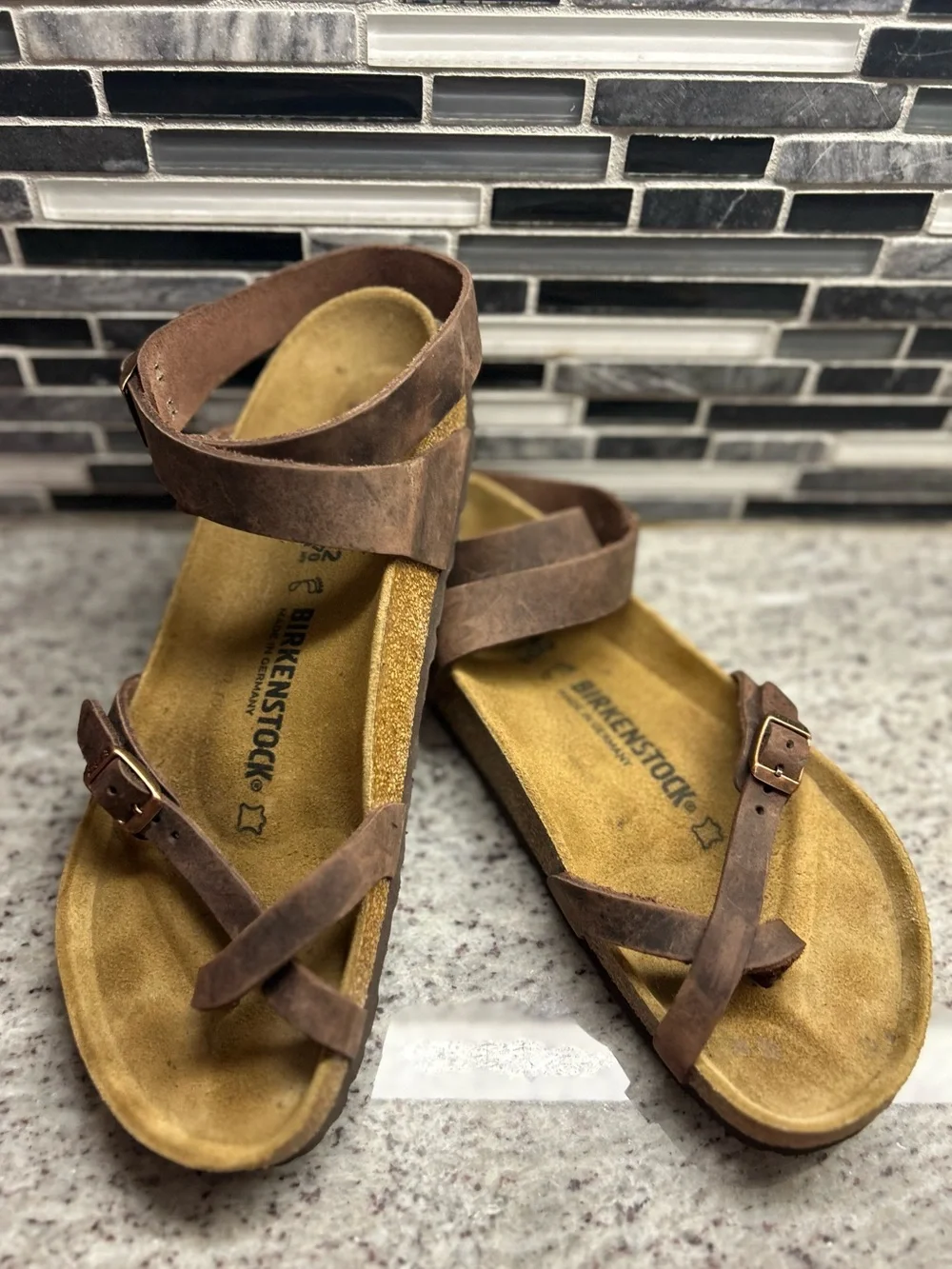 Birkenstock Yara Brown Leather Ankle-Strap Sandals women’s size 11(42)
